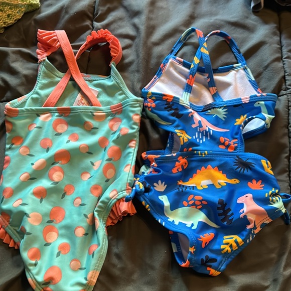 10/$10 Cat and jack swim bundle - Picture 4 of 6